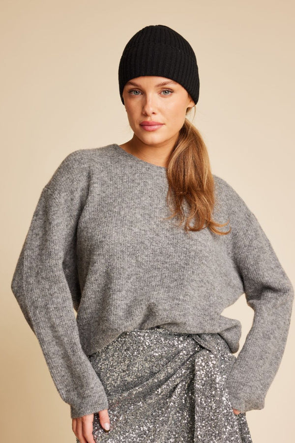 Line Of Oslo Alex Knitted Beanie Hat Black 097