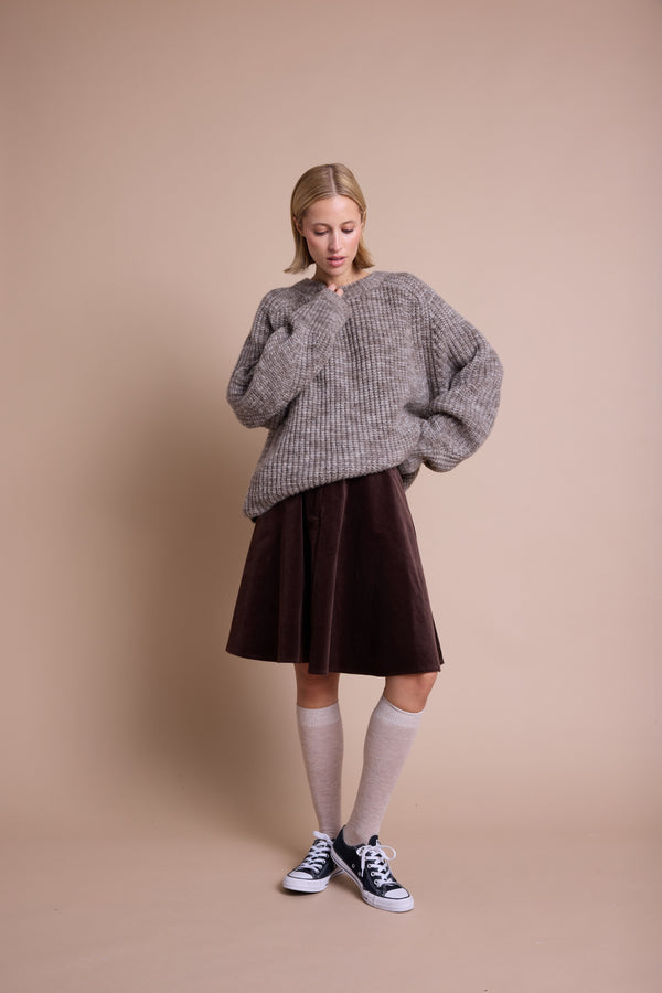 Line Of Oslo Hill Genser  Brown 063