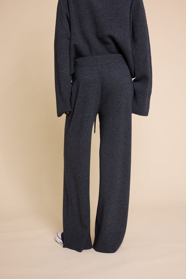Line Of Oslo Holmes AW25 Trousers Knitted trouser Antracite 004