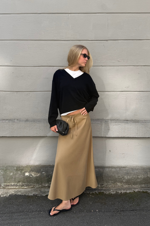 Line Of Oslo Josefine Satin Skjørt Skirt Camel 061