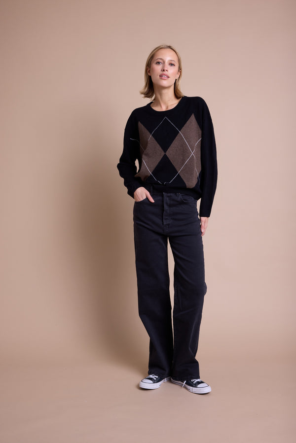 Line Of Oslo Luca Jacquard Genser  Black/Brown/Creme 200