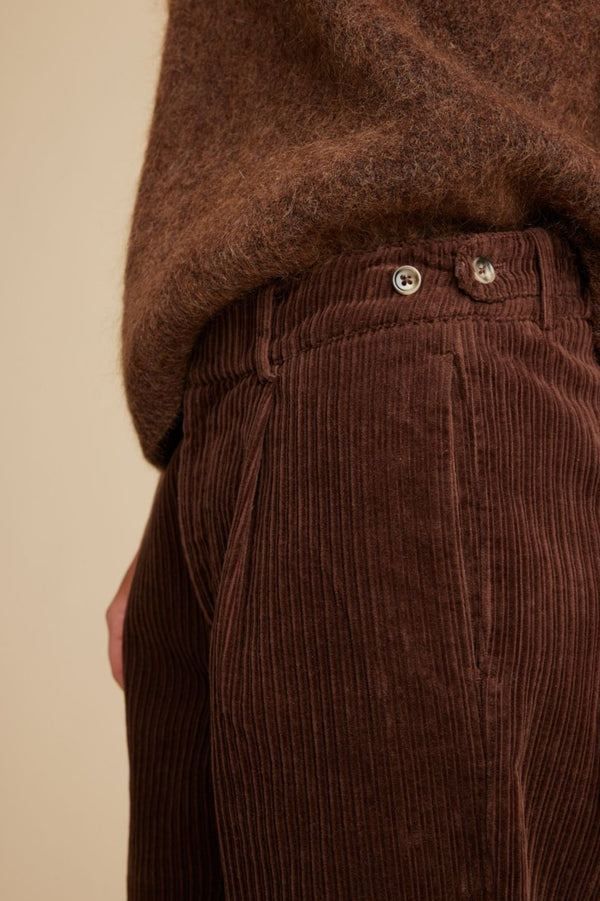 Line Of Oslo Moon Cord 24 Trousers Trouser Brown 063