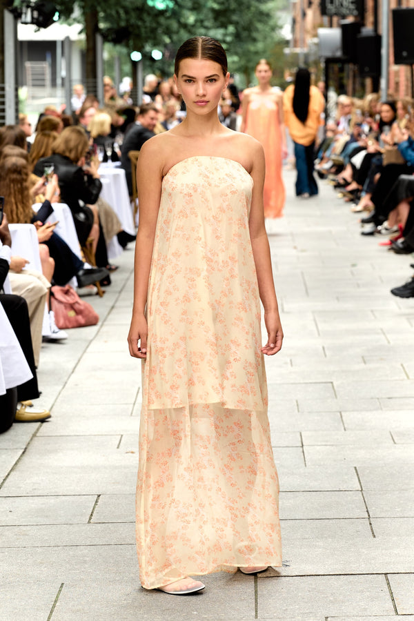 Line Of Oslo Tube Flower Dress Dress Flower 051