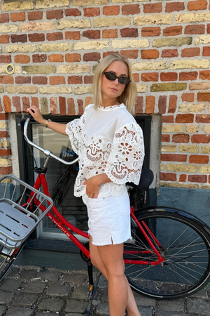 Line Of Oslo Victoria Lace Bluse Blouse White 001
