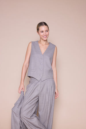 Line Of Oslo West Solid Vest Sand 069