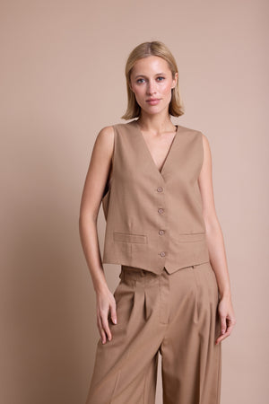 Line Of Oslo West Solid Vest Camel 061